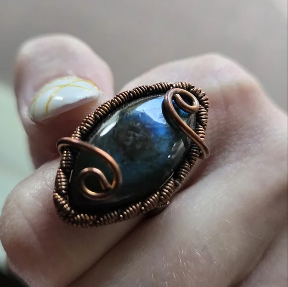 🪨❗️NEW❗️💎Handcrafted Copper Wire Wrapped Blue Stone Ring Sz 6.5 - Picture 1 of 4